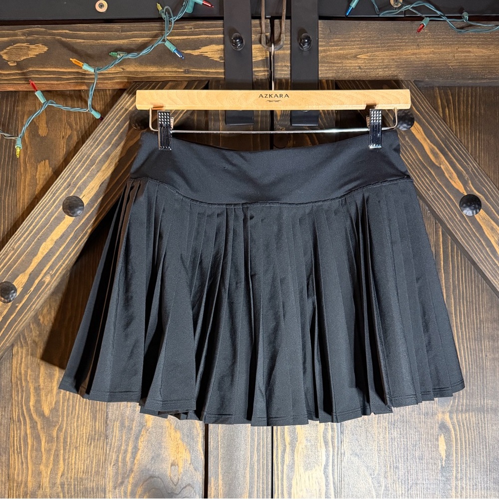 Reebok Black Pleated Tennis Skort Medium - Picture 2 of 5